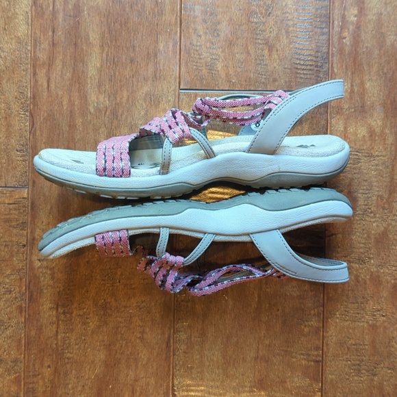 Skechers Memory Foam Sandals - Picture 3 of 4